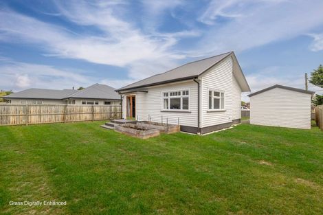 Photo of property in 13 Cuffs Road, Wainoni, Christchurch, 8061
