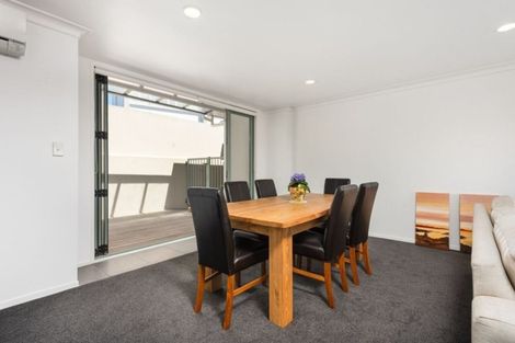 Photo of property in 4/6 Elizabeth Street, Tauranga, 3110