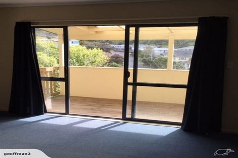 Photo of property in 35 Olivia Crescent, Tawa, Wellington, 5028