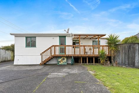 Photo of property in 10 Tapu Road, Huapai, Kumeu, 0810