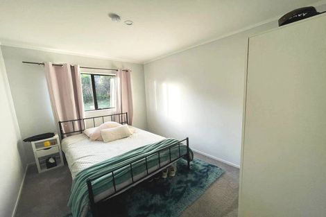Photo of property in 1/38 Kaipatiki Road, Glenfield, Auckland, 0629