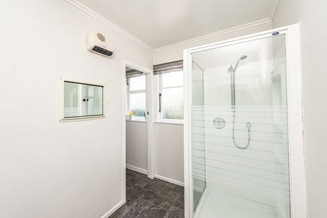 Photo of property in 62 Parkes Avenue, Saint Johns Hill, Whanganui, 4501