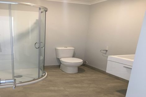 Photo of property in 2/21 Onukutara Place, Huntington, Hamilton, 3281