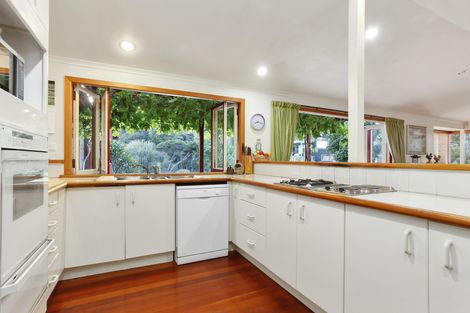 Photo of property in 161 Atkinson Road, Titirangi, Auckland, 0604
