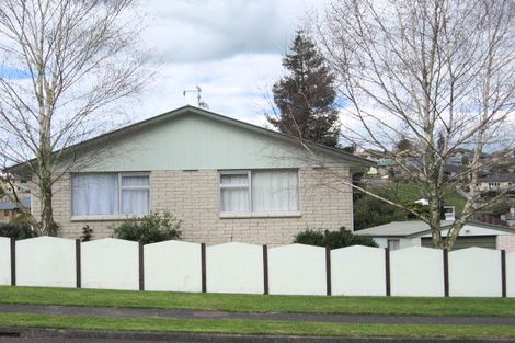 Photo of property in 26 Resolution Road, Welcome Bay, Tauranga, 3112