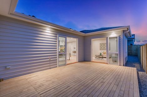Photo of property in 17 Konoba Avenue, Kumeu, 0810