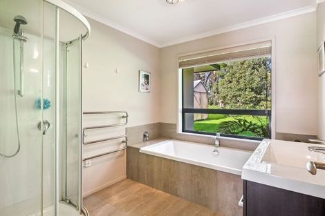 Photo of property in 53b Takapu Road, Manakau, Levin, 5573