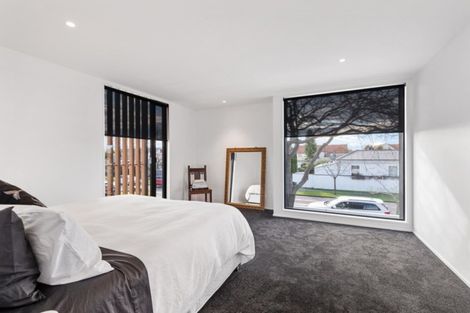 Photo of property in 74 Merivale Lane, Merivale, Christchurch, 8014