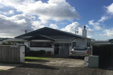 Photo of property in 3 French Street, Moturoa, New Plymouth, 4310