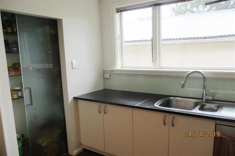 Photo of property in 2 Ilfracombe Place, Burnside, Christchurch, 8053