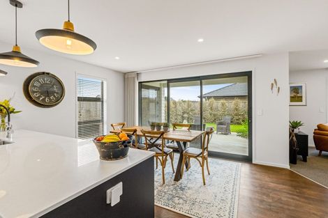 Photo of property in 9 Pahiki Crescent, Levin, 5510