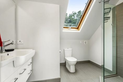 Photo of property in 5/37 Uppingham Crescent, Hillcrest, Auckland, 0627