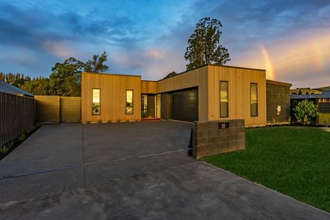 Photo of property in 31 Irvines Track, Halswell, Christchurch, 8025