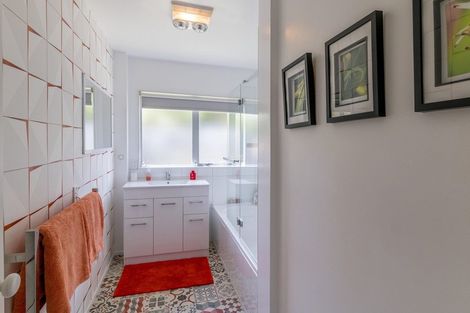 Photo of property in 2 Tainui Street, Raumati Beach, Paraparaumu, 5032