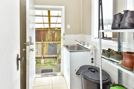 Photo of property in 5 Gordon Road, Papatoetoe, Auckland, 2025