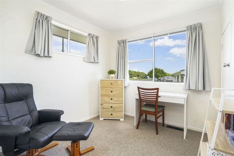 Photo of property in 49 Rhonda Avenue, Deanwell, Hamilton, 3206