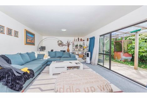 Photo of property in 13 Mceldowney Road, Titirangi, Auckland, 0604