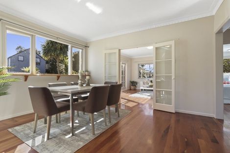 Photo of property in 228 Beach Haven Road, Beach Haven, Auckland, 0626