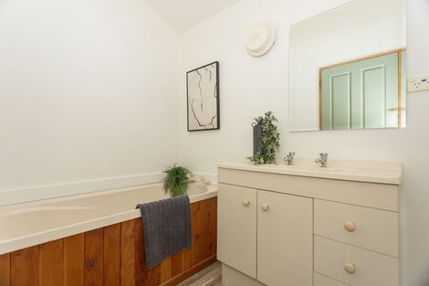 Photo of property in 10 Ure Street, South Hill, Oamaru, 9400