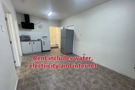 Photo of property in 39 Anich Road, Massey, Auckland, 0614