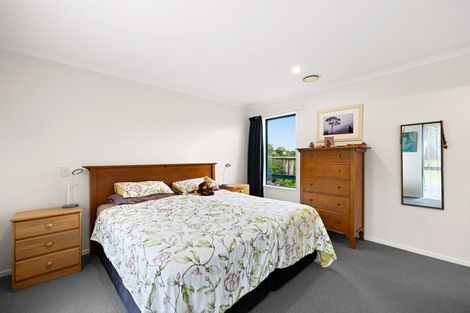 Photo of property in 74 Ayrshire Drive, Grandview Heights, Hamilton, 3200