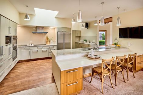 Photo of property in 24a Hautana Square, Woburn, Lower Hutt, 5010