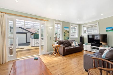 Photo of property in 19 Pilmuir Street, Hutt Central, Lower Hutt, 5010