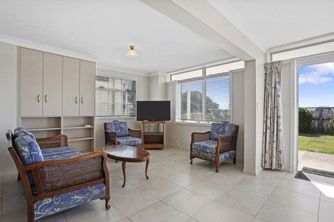 Photo of property in 32 The Terrace, Waihi Beach, 3611