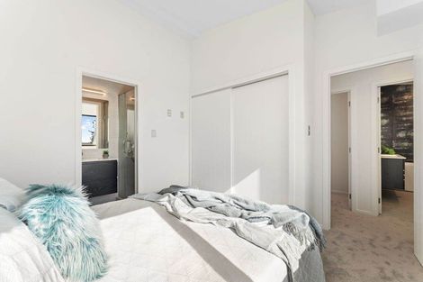 Photo of property in 5/122 Archibald Road, Kelston, Auckland, 0602