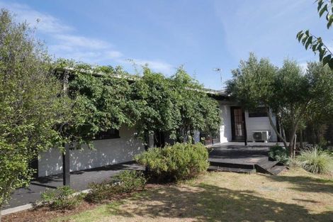 Photo of property in 1 Trig Hill Terrace, Waikanae Beach, Waikanae, 5036