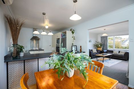 Photo of property in 75 Cutfield Road, New Plymouth, 4310