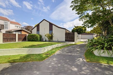 Photo of property in 5 Loreto Place, Hornby, Christchurch, 8042