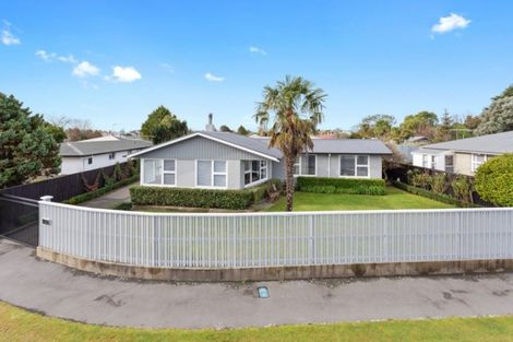 Photo of property in 6 Weston Place, Rangiora, 7400