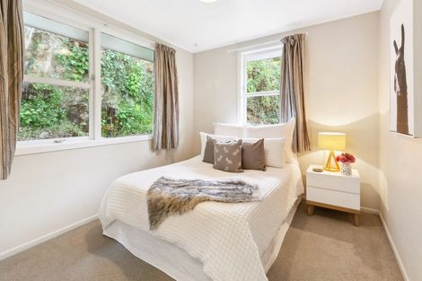 Photo of property in 23 Governor Road, Northland, Wellington, 6012