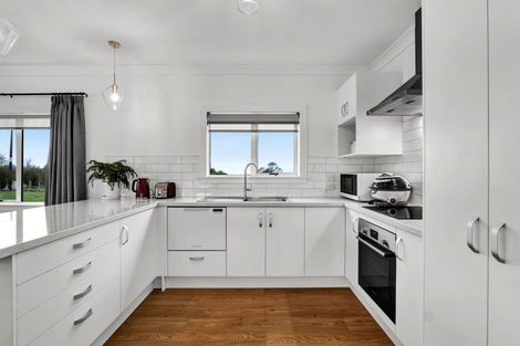 Photo of property in 297 Radnor Road, Midhirst, Stratford, 4394