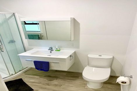 Photo of property in 2/660 Beach Road, Browns Bay, Auckland, 0630