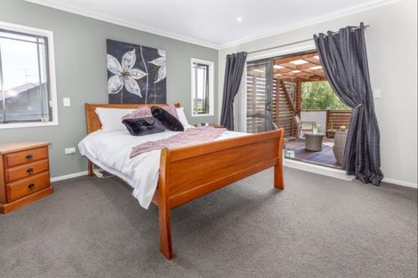 Photo of property in 9 Northvale Place, Pukekohe, 2120