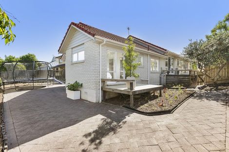 Photo of property in 16 Whitford Road, Howick, Auckland, 2014
