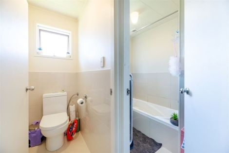 Photo of property in 2/9 Heathberry Close, Papatoetoe, Auckland, 2025