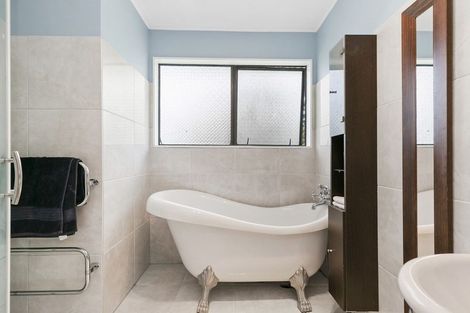 Photo of property in 26 Tobago Crescent, Grenada North, Wellington, 5028