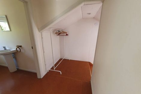 Photo of property in 17 Landing Road, Titirangi, Auckland, 0604