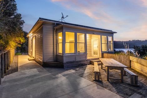 Photo of property in 40 Papakowhai Road, Papakowhai, Porirua, 5024