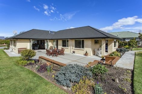 Photo of property in 15 Kowhai Street, Oxford, 7430