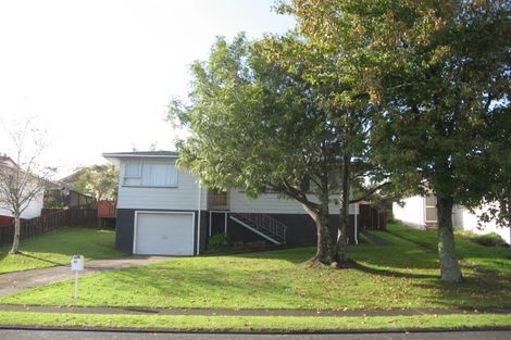 Photo of property in 52 Archmillen Avenue, Pakuranga Heights, Auckland, 2010