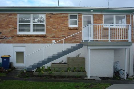 Photo of property in 1/32 Wicklow Road, Narrow Neck, Auckland, 0622