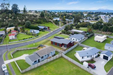 Photo of property in 1 Sandleigh Drive, Athenree, Katikati, 3177