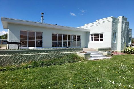 Photo of property in 53 Rhodes Street, Waimate, 7924