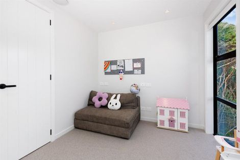 Photo of property in 65 Exploration Way, Whitby, Porirua, 5024