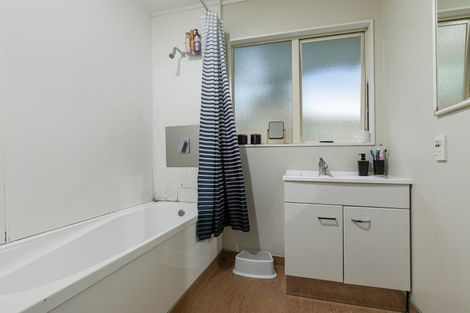 Photo of property in 12 Legacy Drive, Henderson, Auckland, 0612
