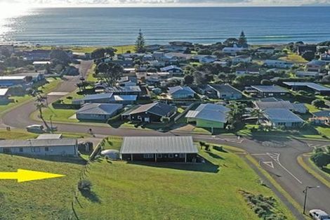 Photo of property in 4 Ross Place, Whiritoa, Whangamata, 3691